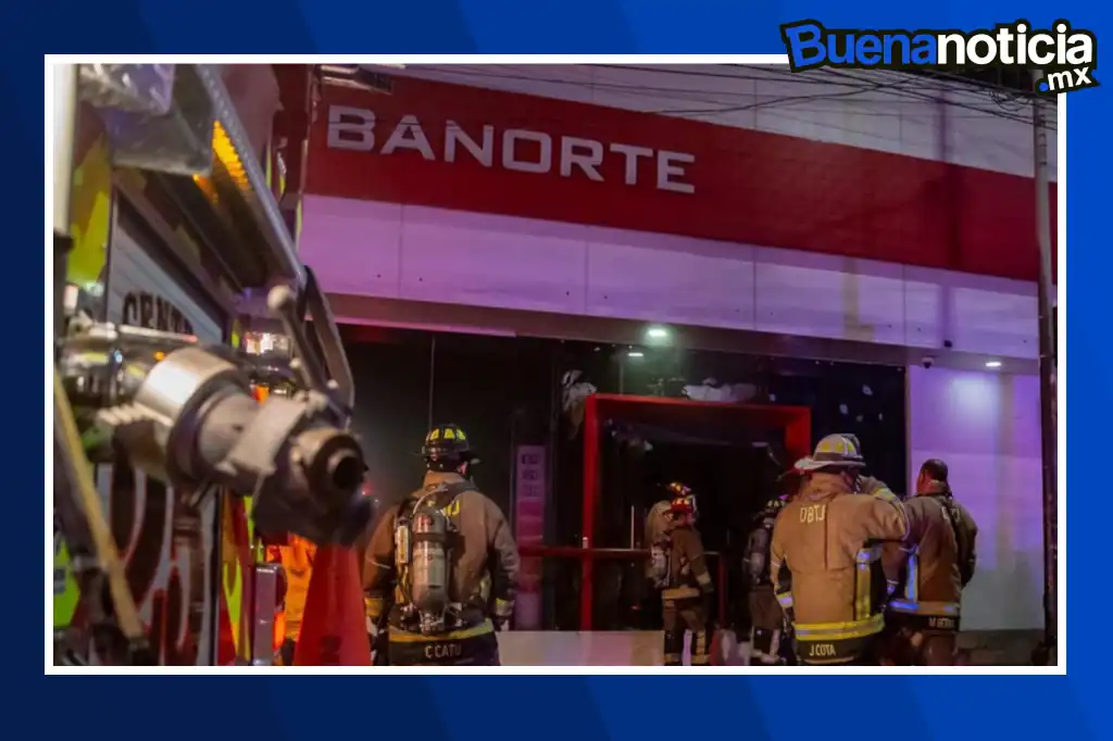 Un indigente ingresó a una sucursal de Banorte y prendió una fogata para calentar comida pero las llamas se propagaron y provocó un incendio.