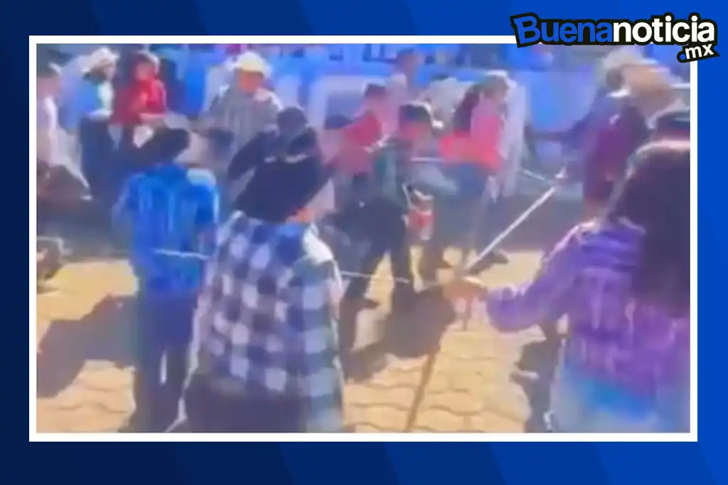 Un video difundido en redes sociales ha generado indignación y criticas pues se observa a funcionarios del municipio de Coalcoman, Michoacan agradecer públicamente al CJNG por la entrega de juguetes para niños.