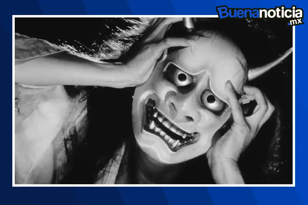 La Cineteca Nacional de CDMX se viste de sombras del 15 al 27 de julio con el ciclo Maestros del Cine de Terror Japonés, una imperdible selección de películas que reúne a los más grandes exponentes del horror nipón.